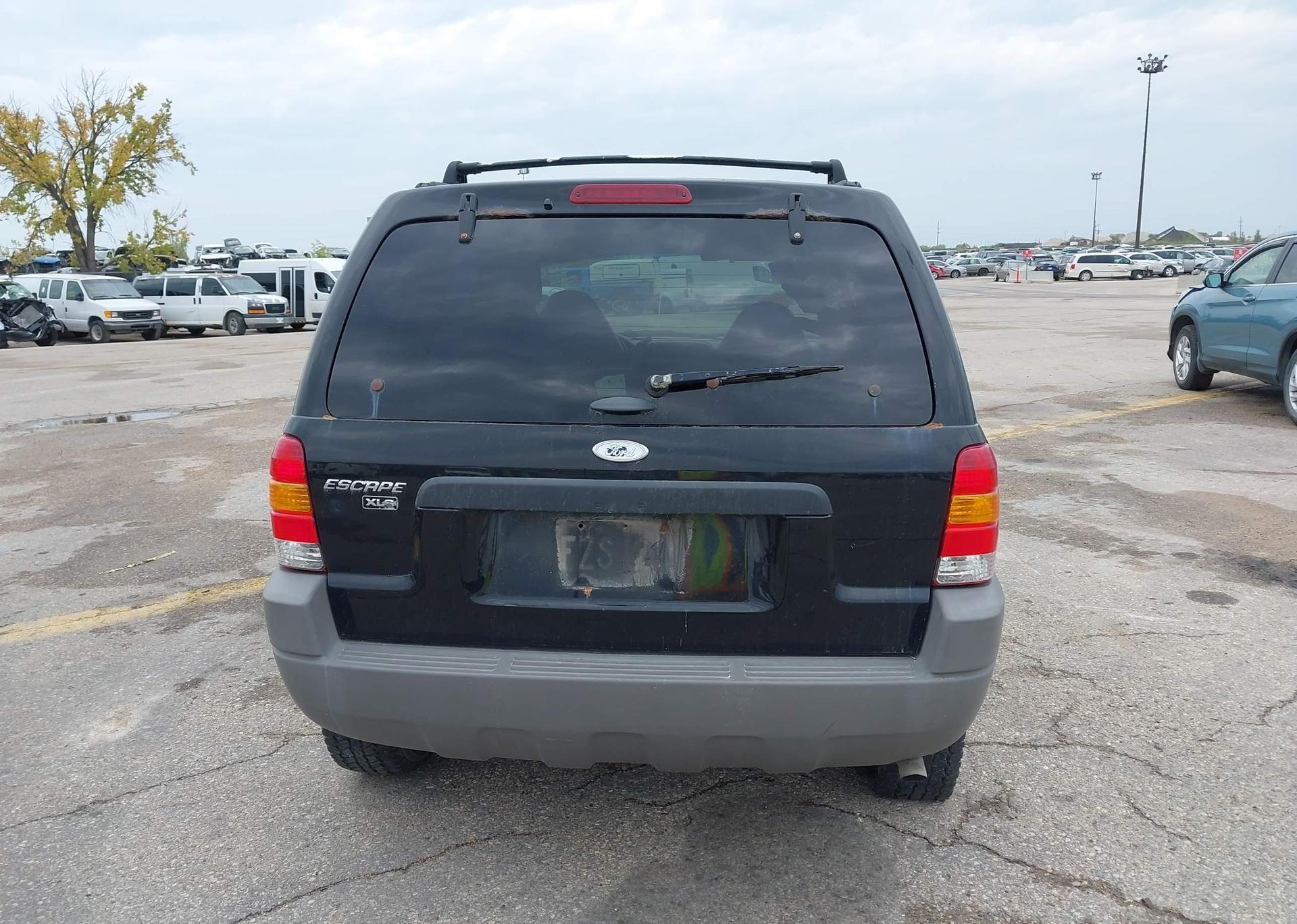 2001 FORD ESCAPE XLS V6