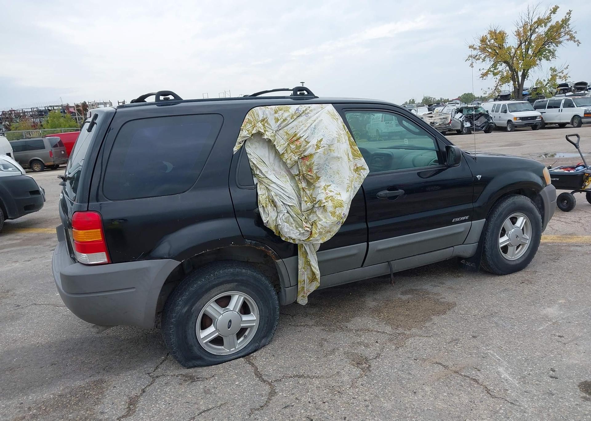 2001 FORD ESCAPE XLS V6