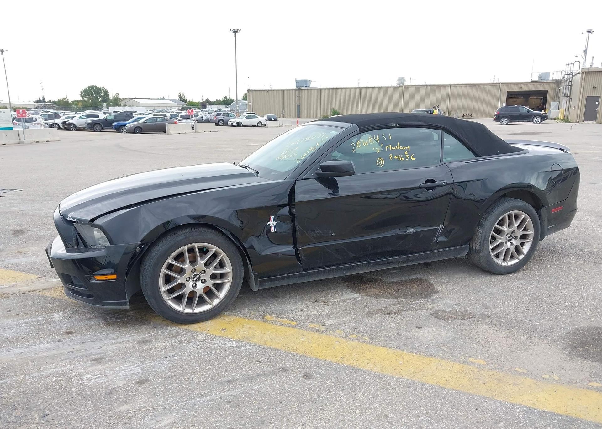2013 FORD MUSTANG