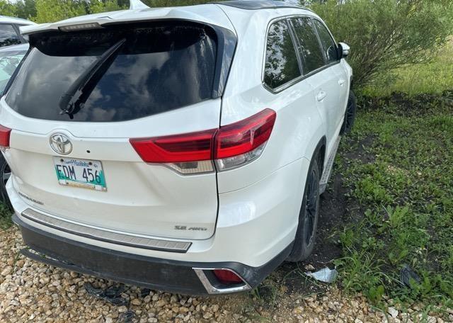 2017 TOYOTA HIGHLANDER XLE V6