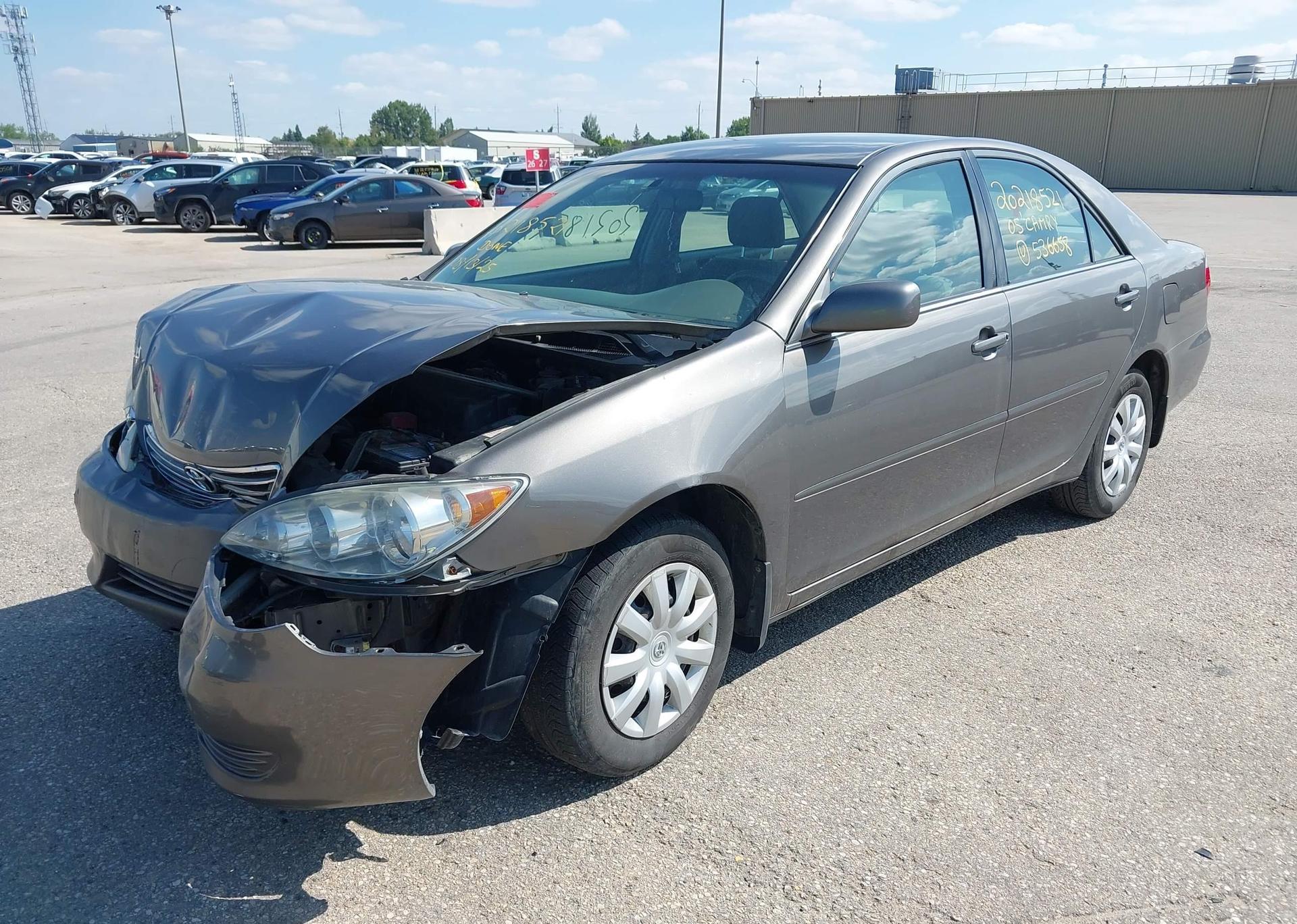 2005 TOYOTA CAMRY LE
