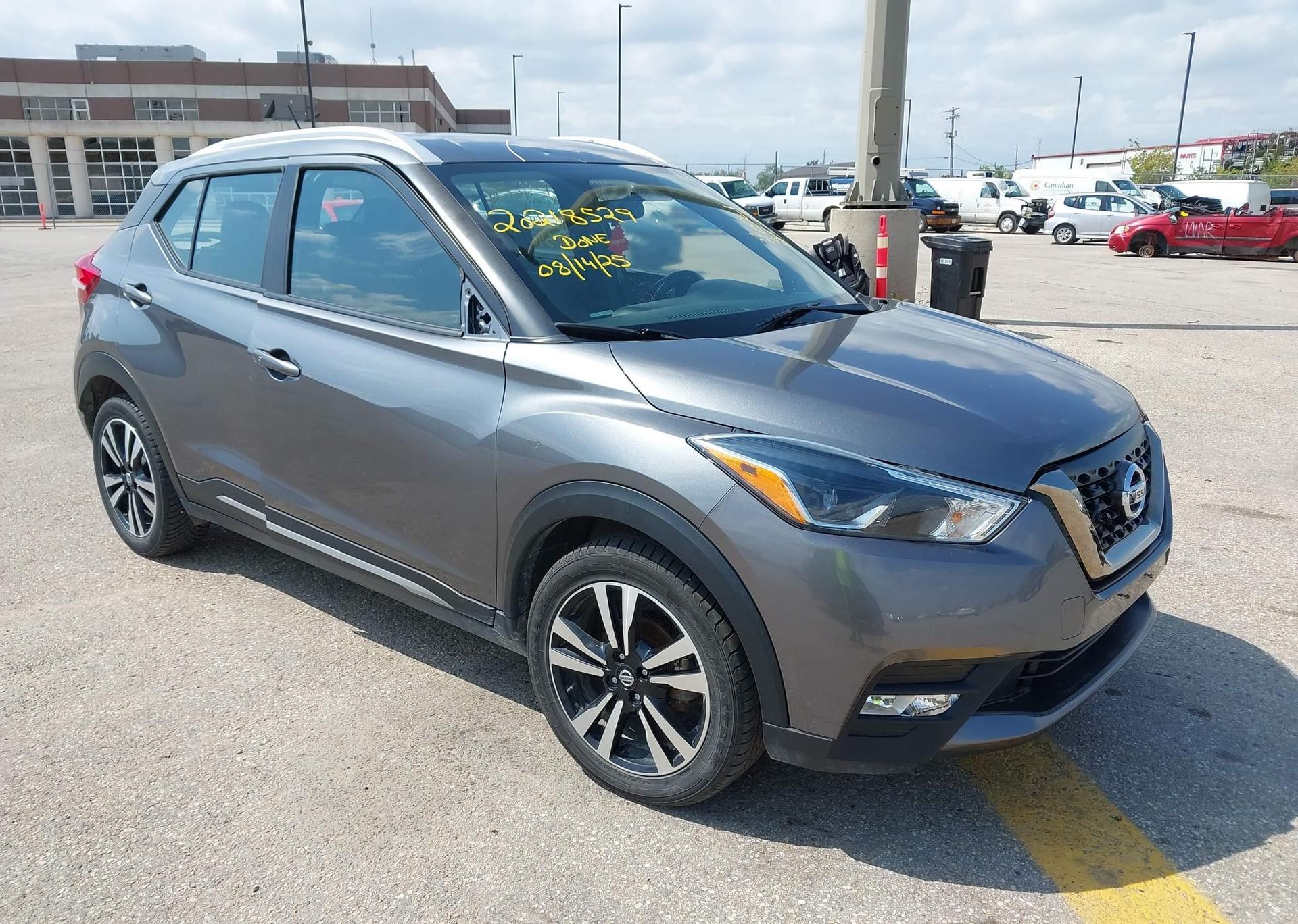 2019 NISSAN KICKS SR