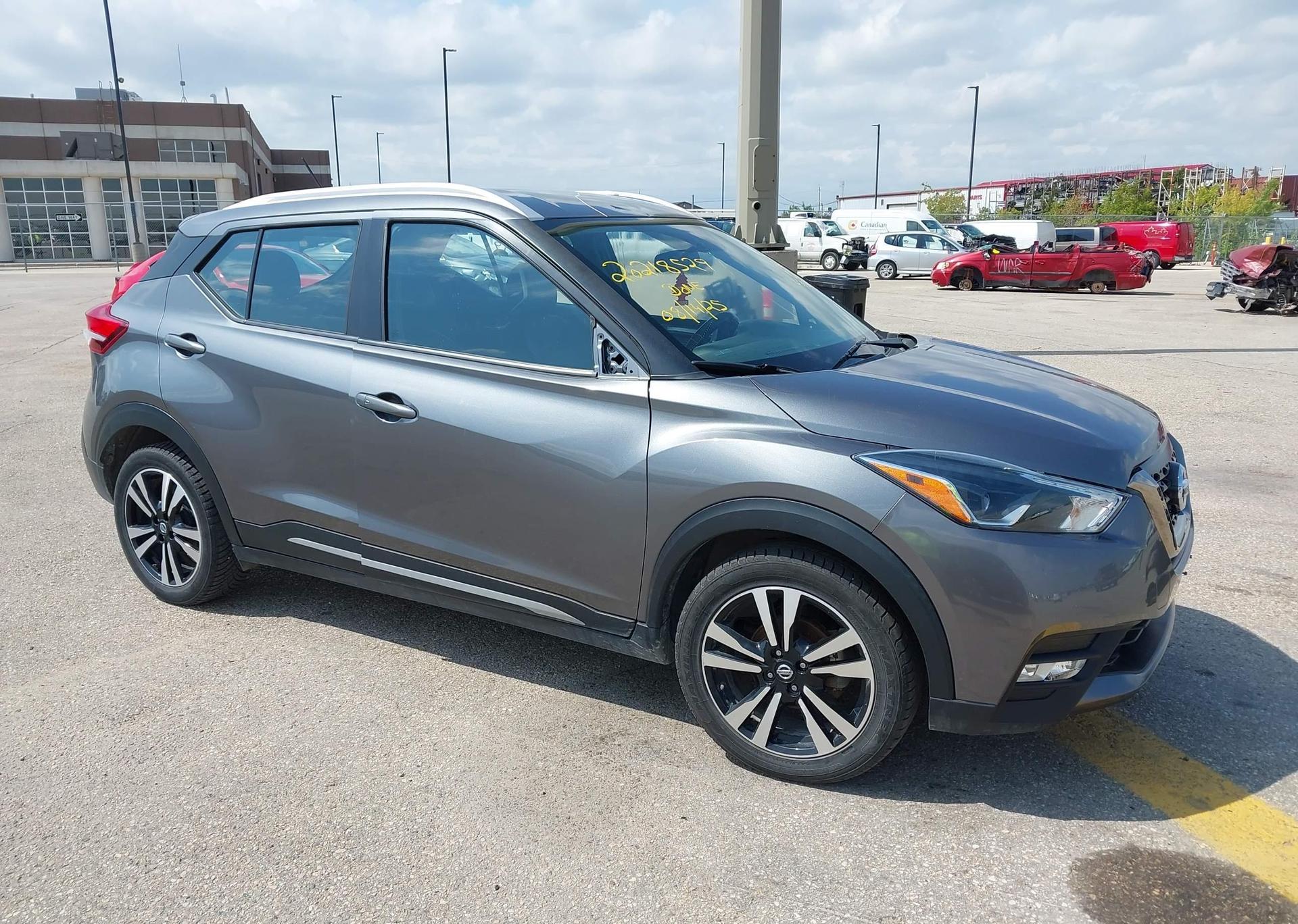 2019 NISSAN KICKS SR