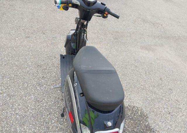 2010 SAGA DELUXE 50