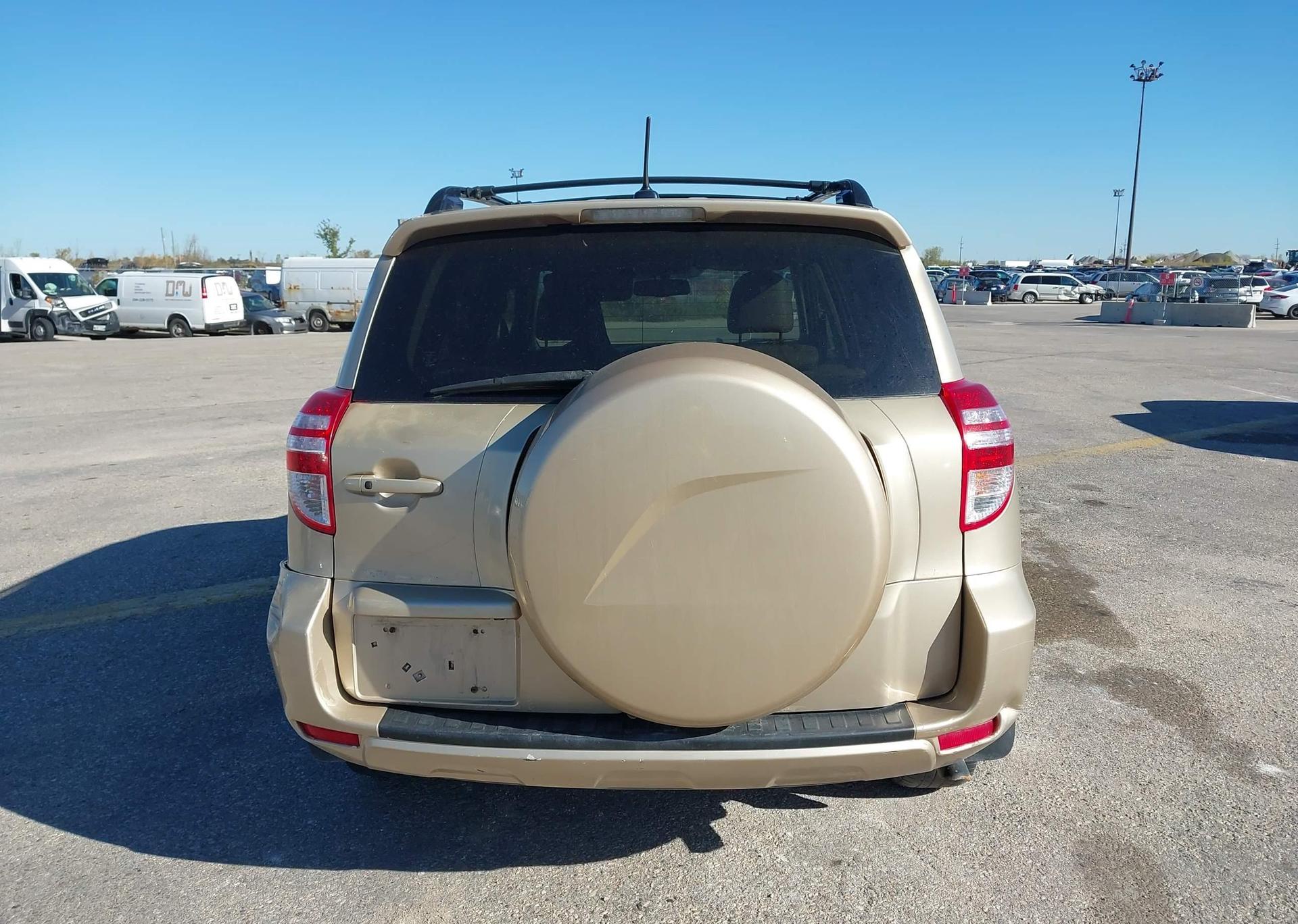 2009 TOYOTA RAV4 LIMITED