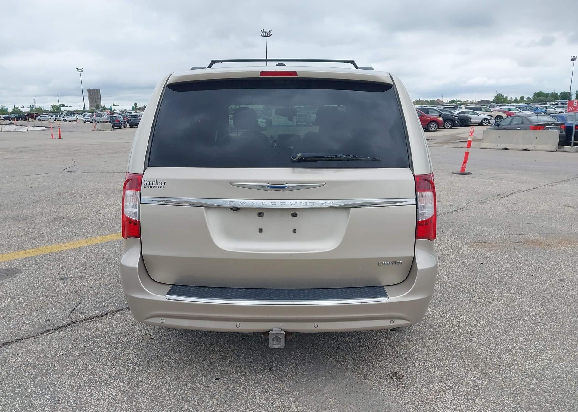 2013 CHRYSLER TOWN & COUNTRY LIMITED