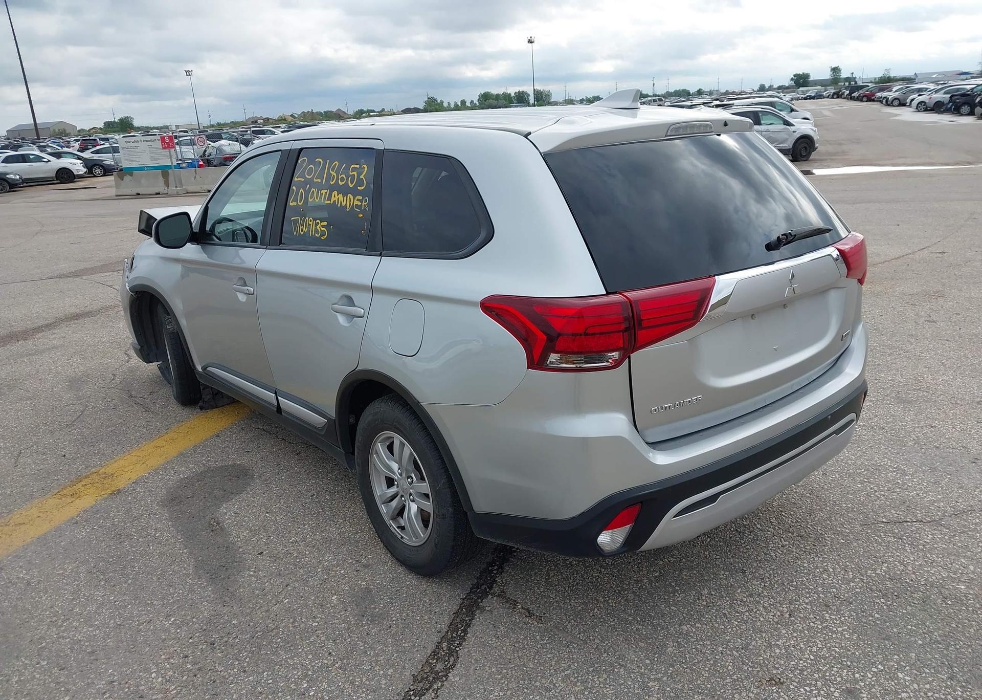 2020 MITSUBISHI OUTLANDER ES