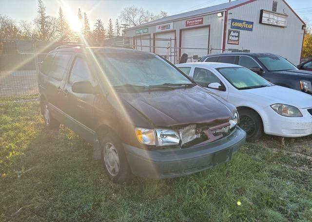 2000 TOYOTA SIENNA CE V6