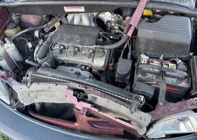 2000 TOYOTA SIENNA CE V6