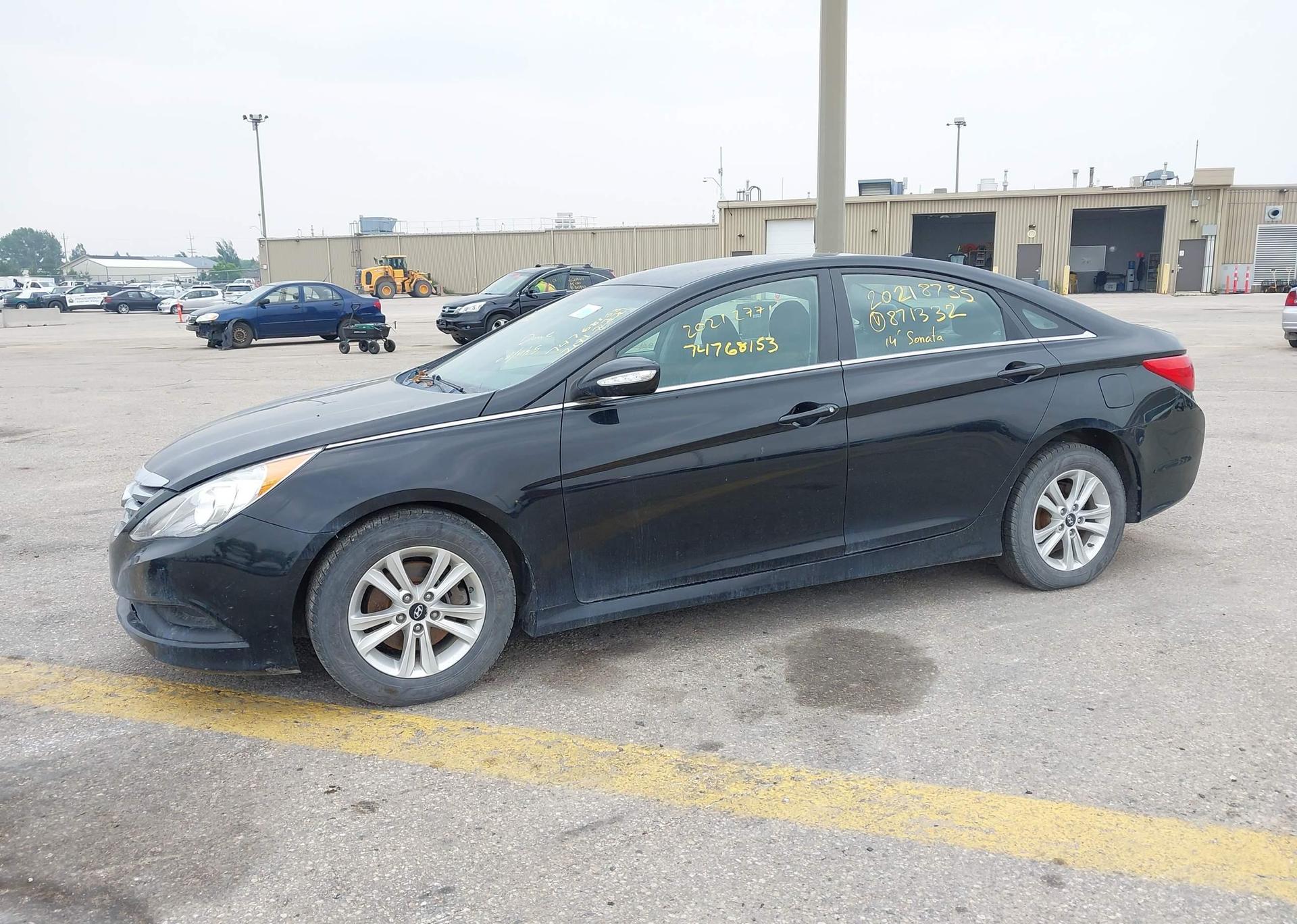 2014 HYUNDAI SONATA GL