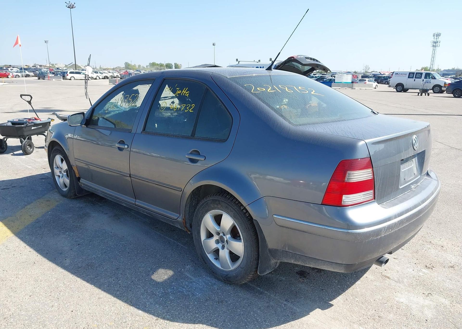 2004 VOLKSWAGEN JETTA GL 1.8T