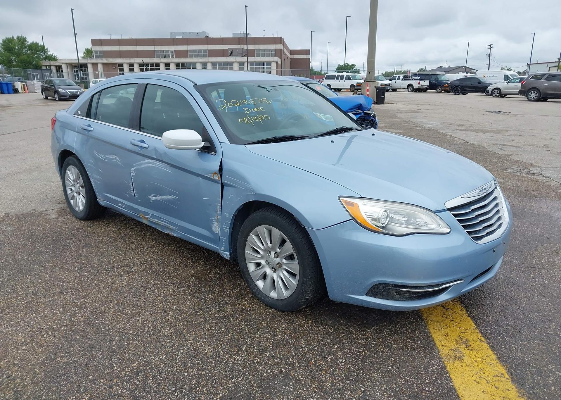 2012 CHRYSLER 200 LX