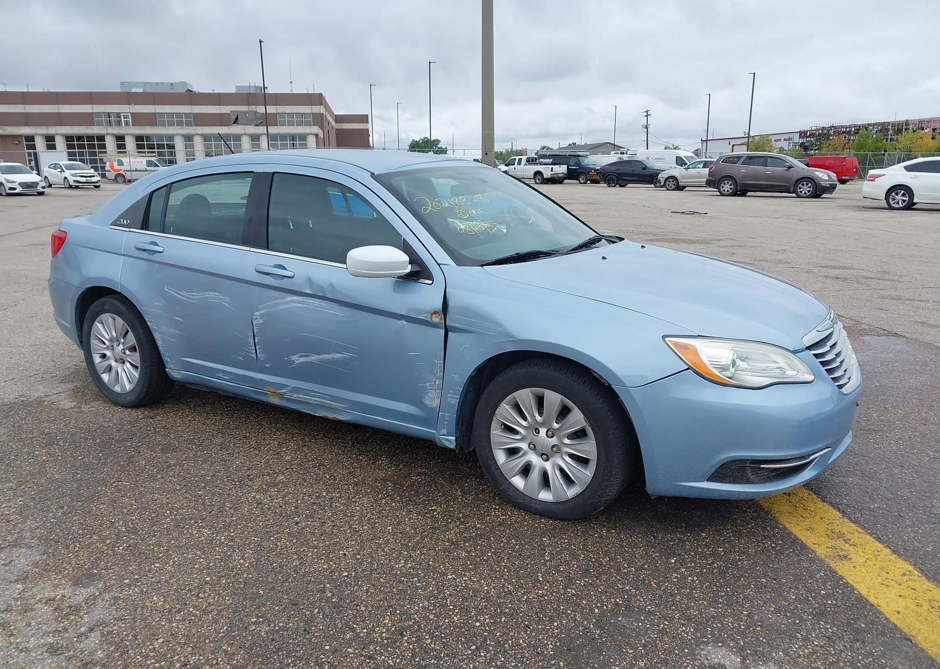 2012 CHRYSLER 200 LX