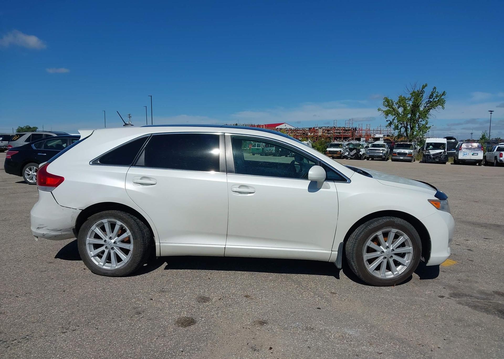 2010 TOYOTA VENZA