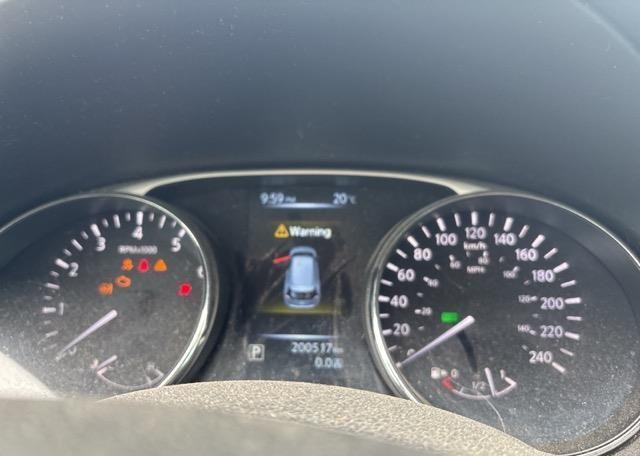 2015 NISSAN ROGUE S