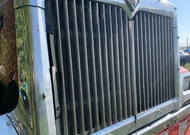 2005 INTERNATIONAL 9900