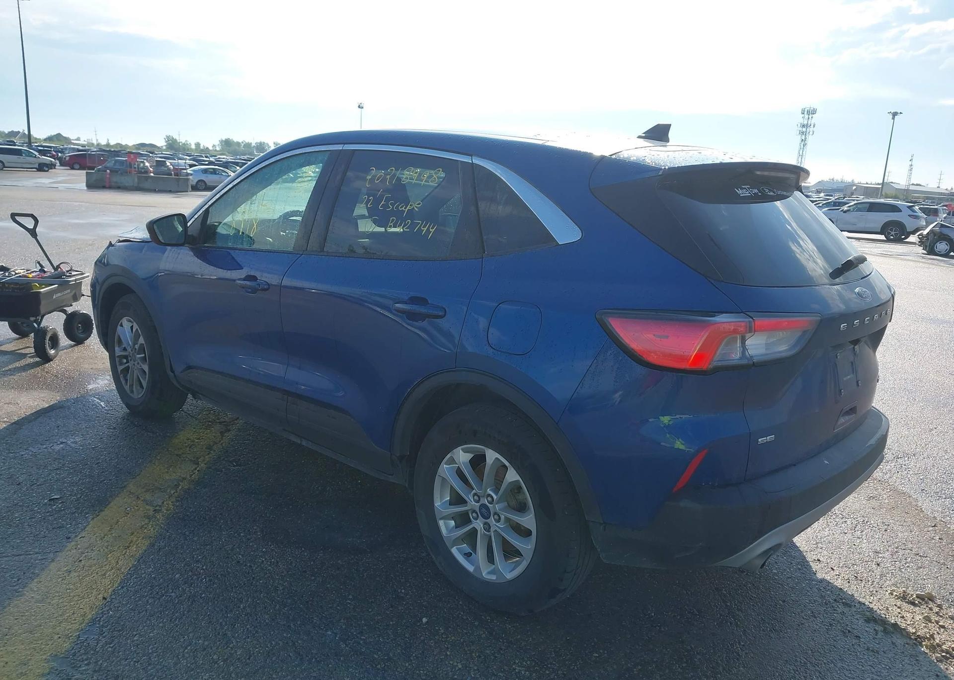 2022 FORD ESCAPE SE