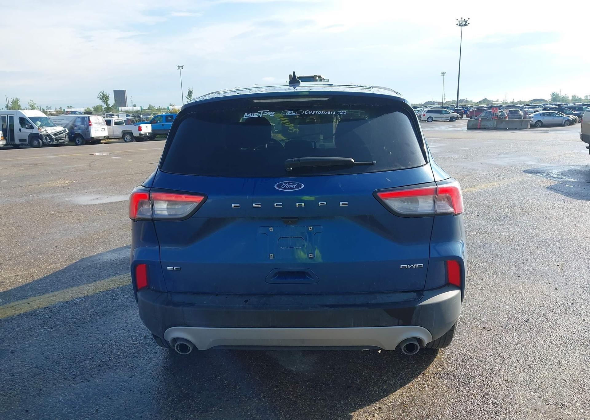 2022 FORD ESCAPE SE