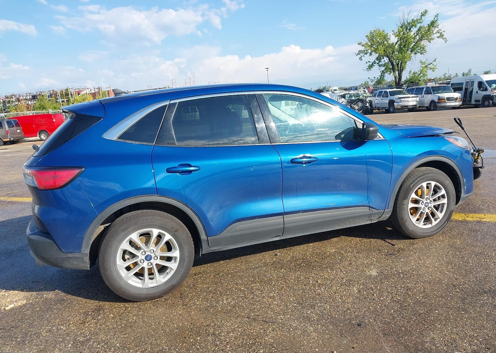 2022 FORD ESCAPE SE
