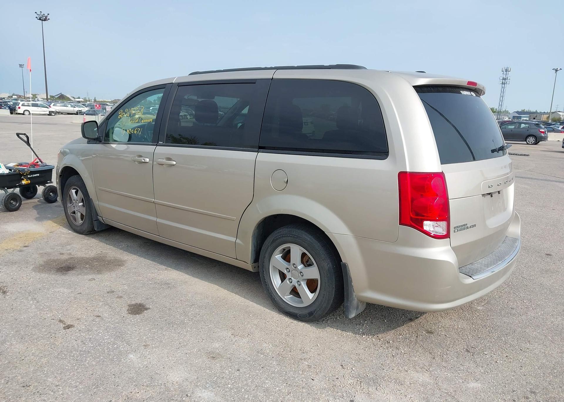 2012 DODGE GRAND CARAVAN SE