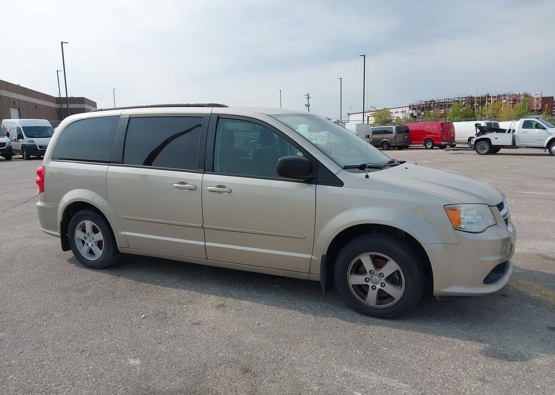 2012 DODGE GRAND CARAVAN SE