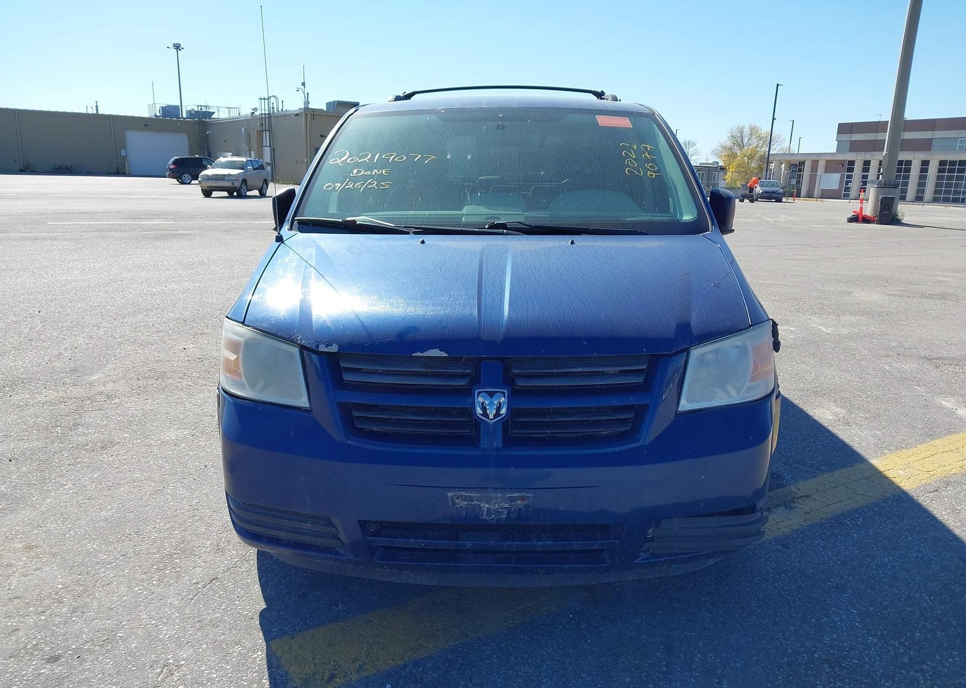 2010 DODGE GRAND CARAVAN SE