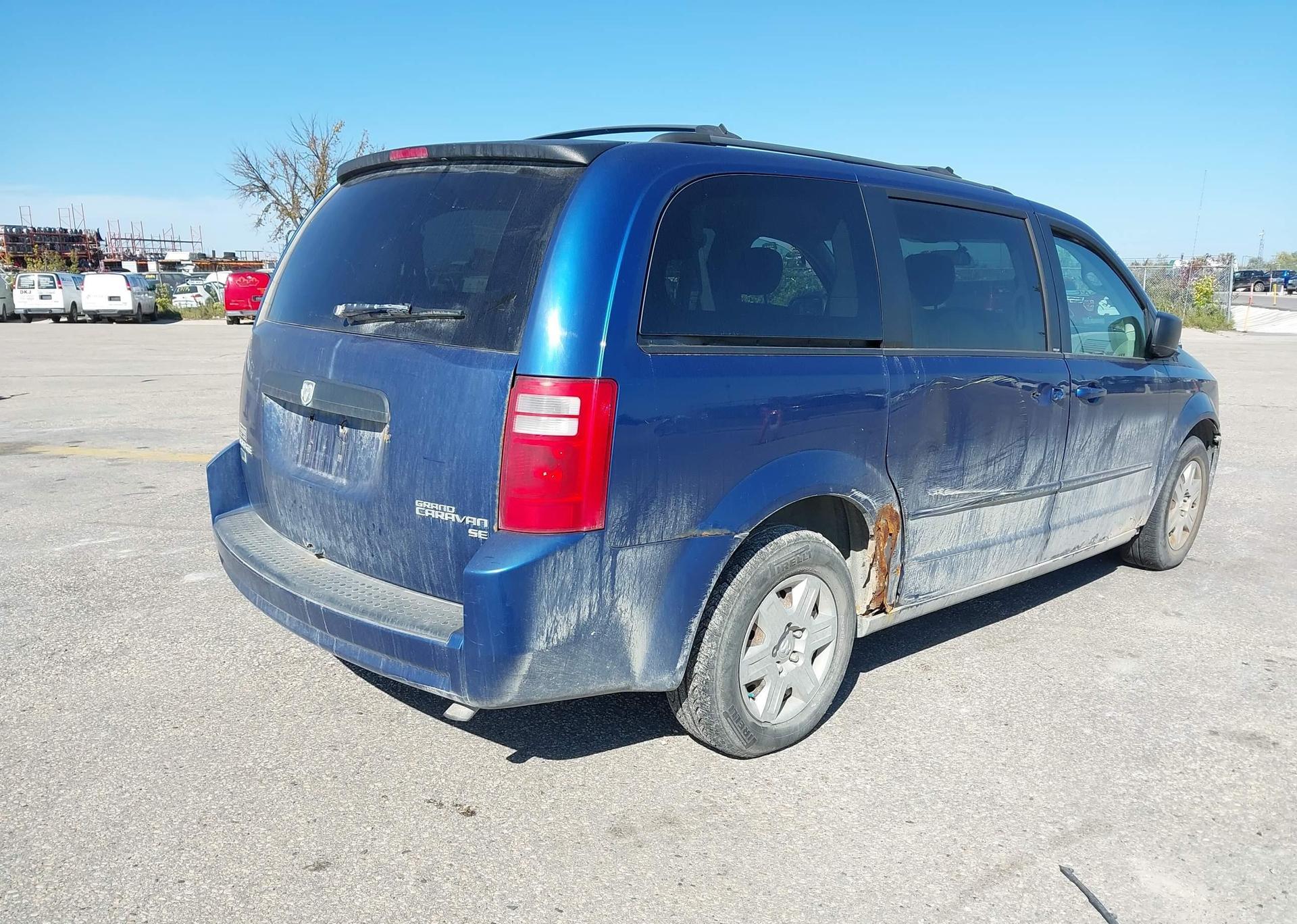 2010 DODGE GRAND CARAVAN SE