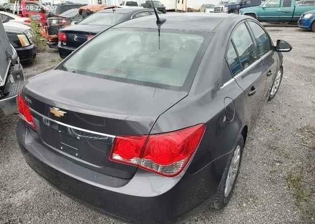 2011 CHEVROLET CRUZE LS
