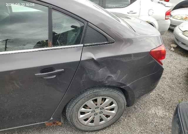 2011 CHEVROLET CRUZE LS