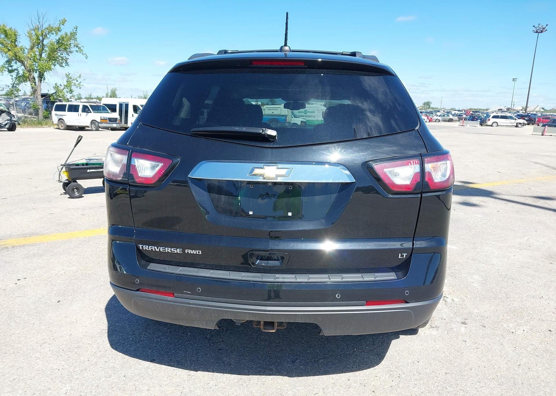 2017 CHEVROLET TRAVERSE LT