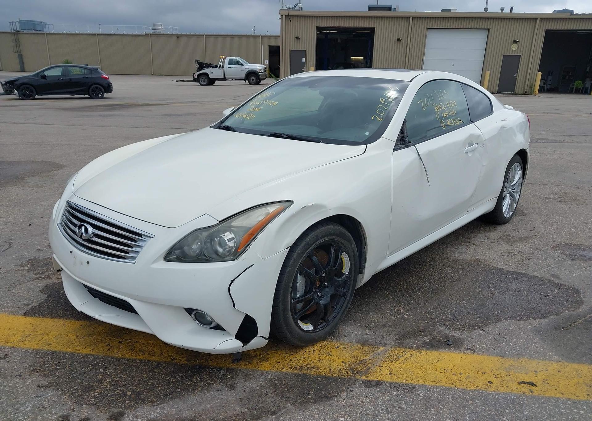 2011 INFINITI G37X