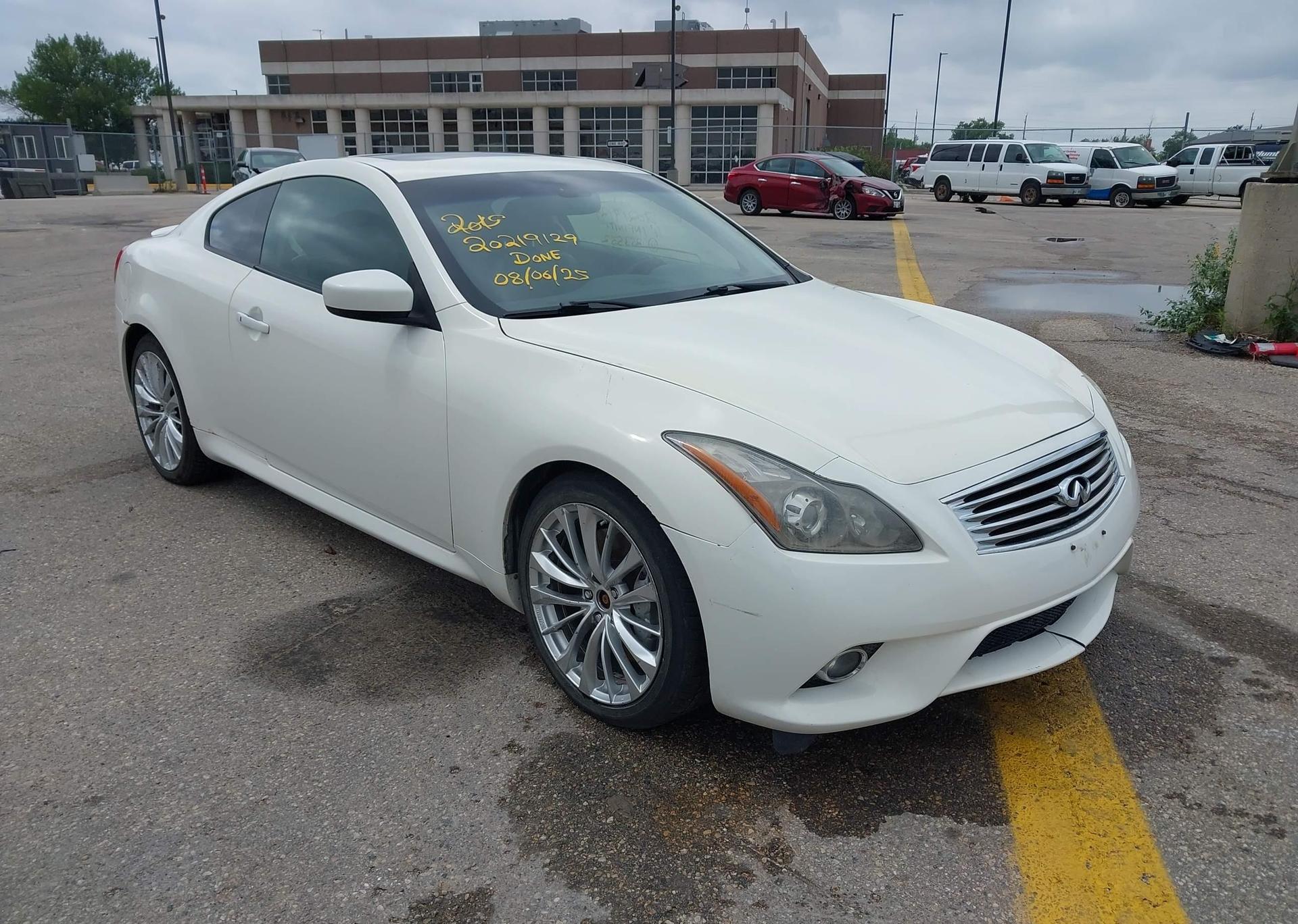2011 INFINITI G37X