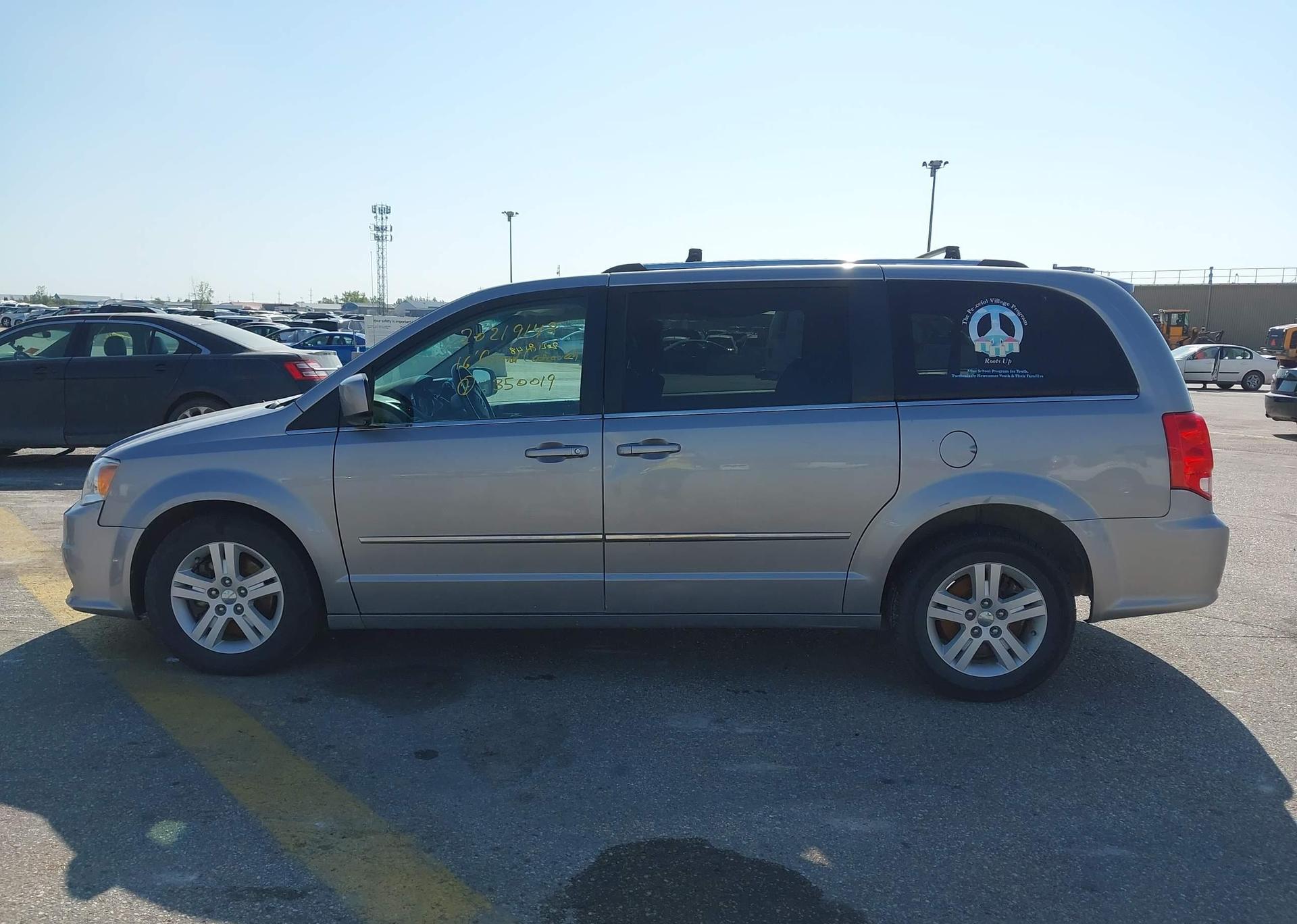 2016 DODGE GRAND CARAVAN CREW