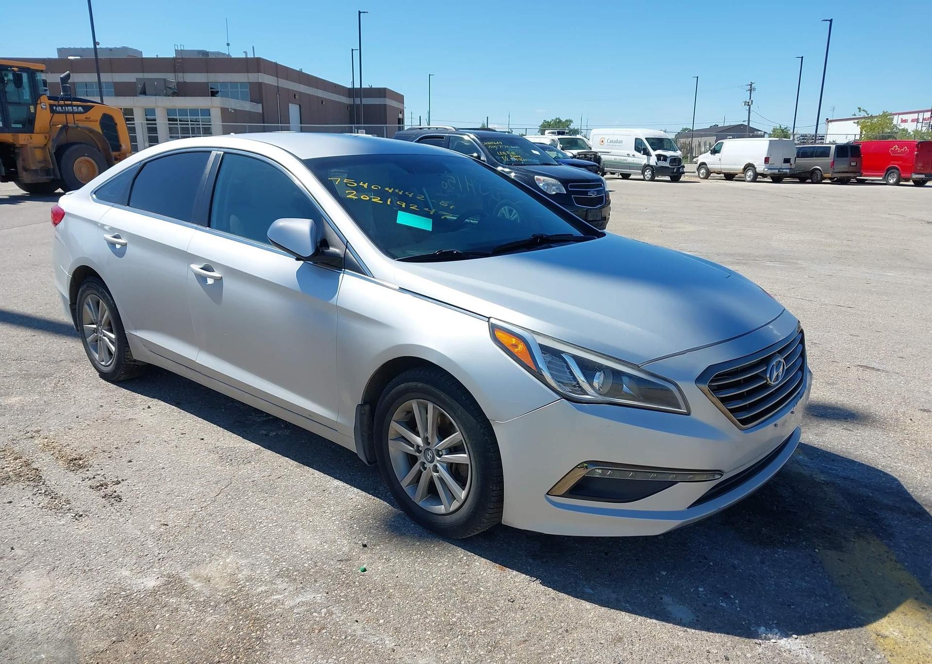 2015 HYUNDAI SONATA GL