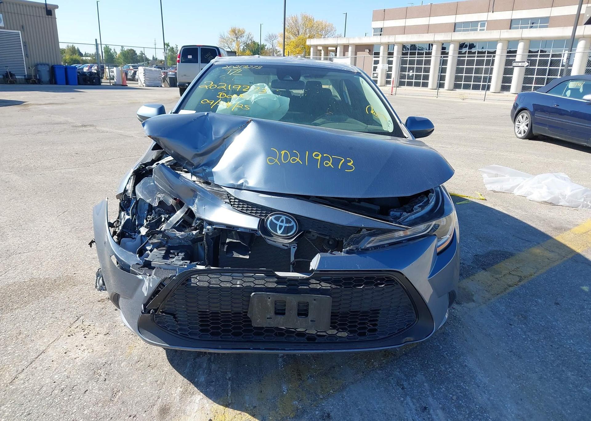 2022 TOYOTA COROLLA LE