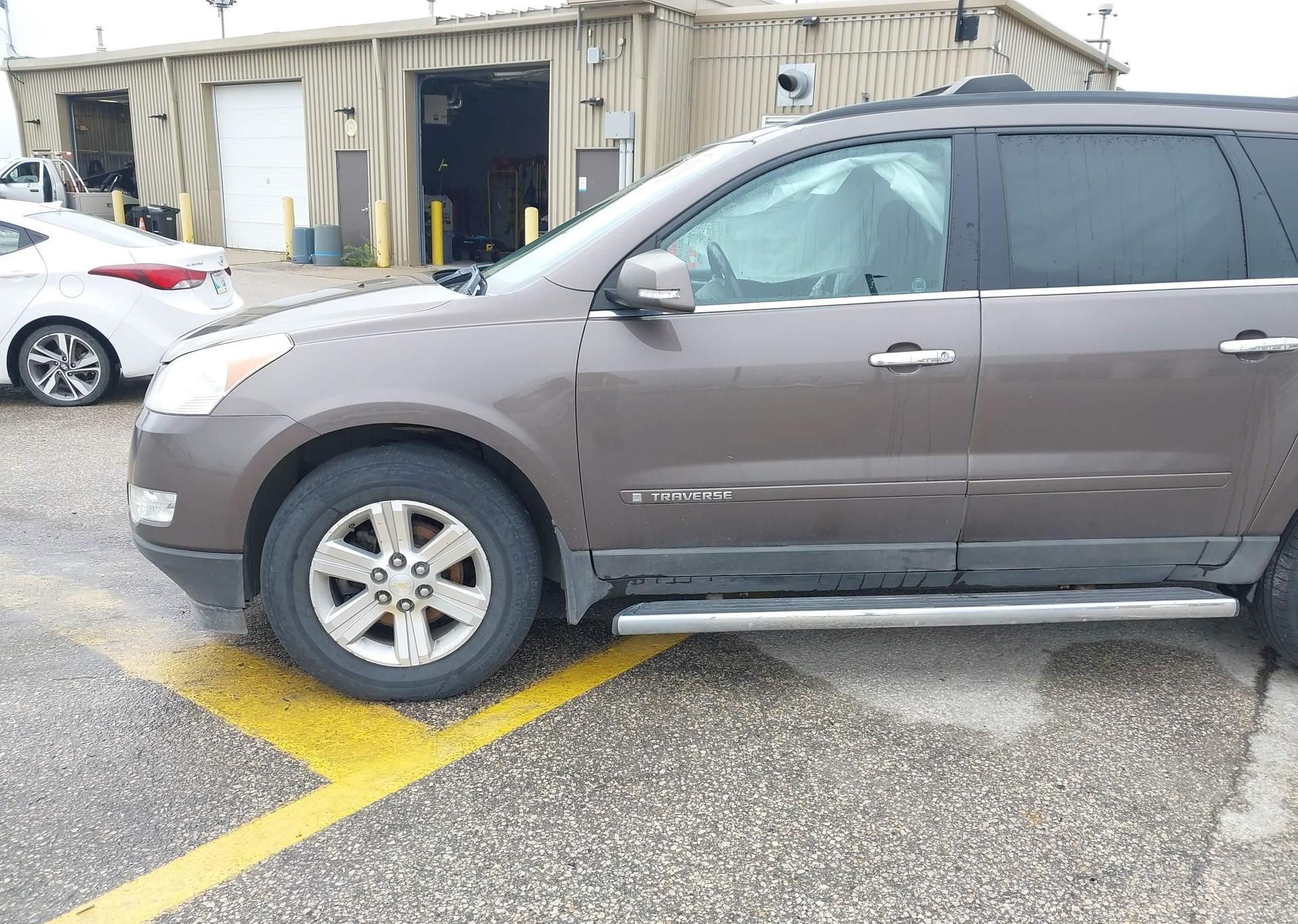 2009 CHEVROLET TRAVERSE LT