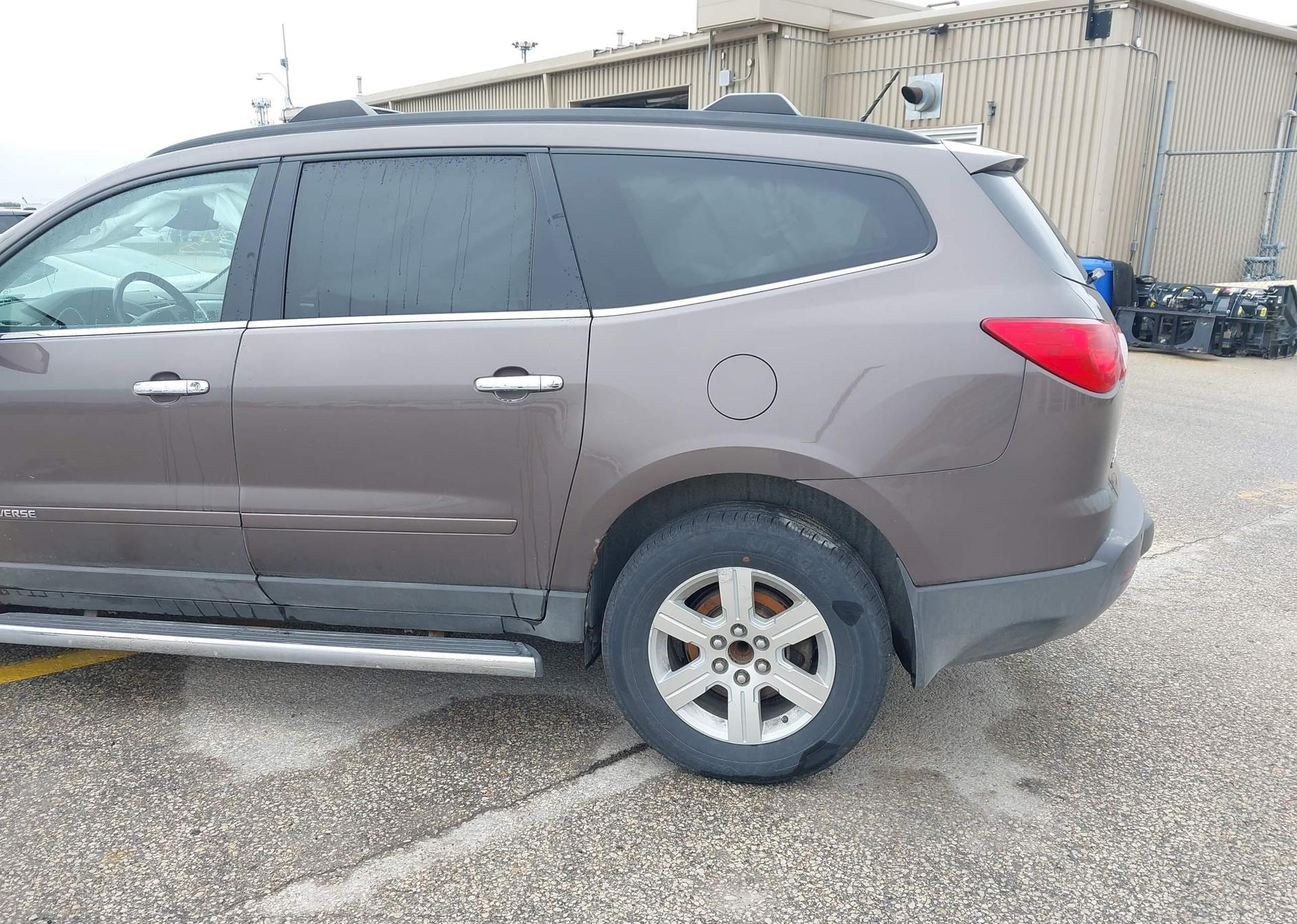 2009 CHEVROLET TRAVERSE LT
