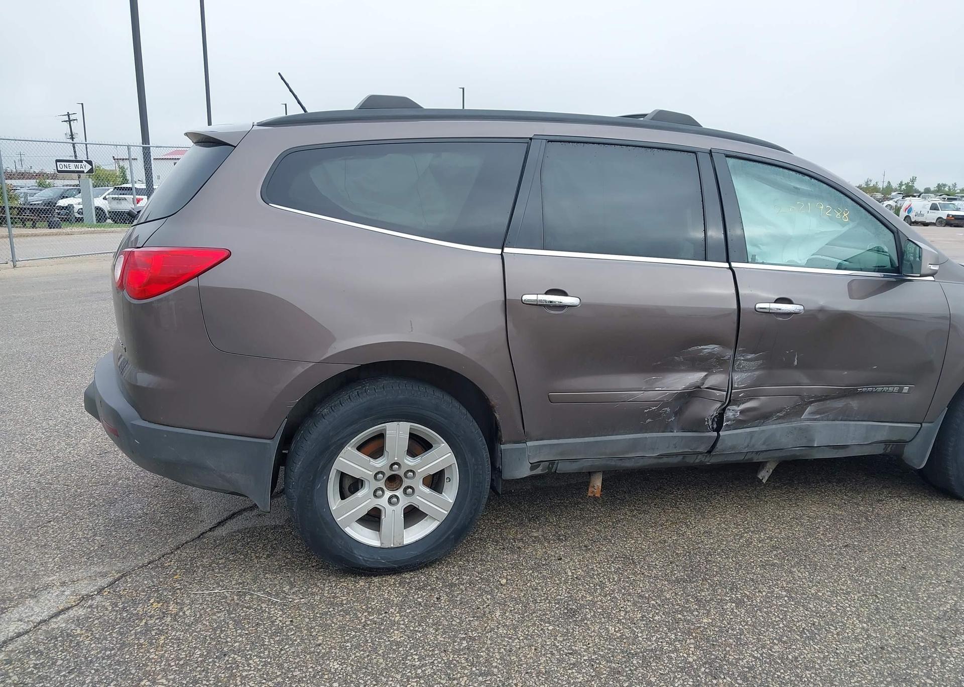 2009 CHEVROLET TRAVERSE LT