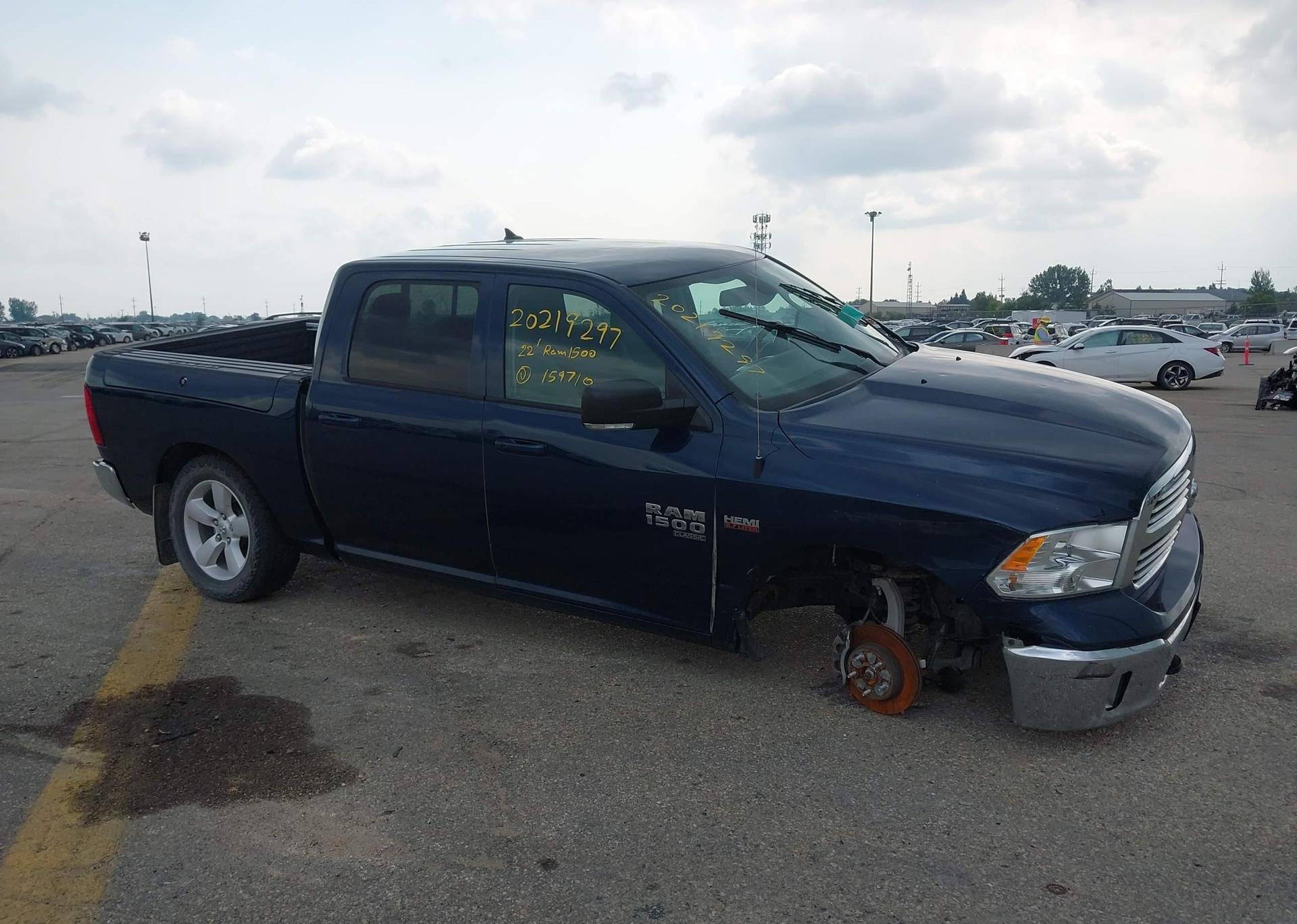 2022 DODGE RAM 1500 SLT CREW CAB