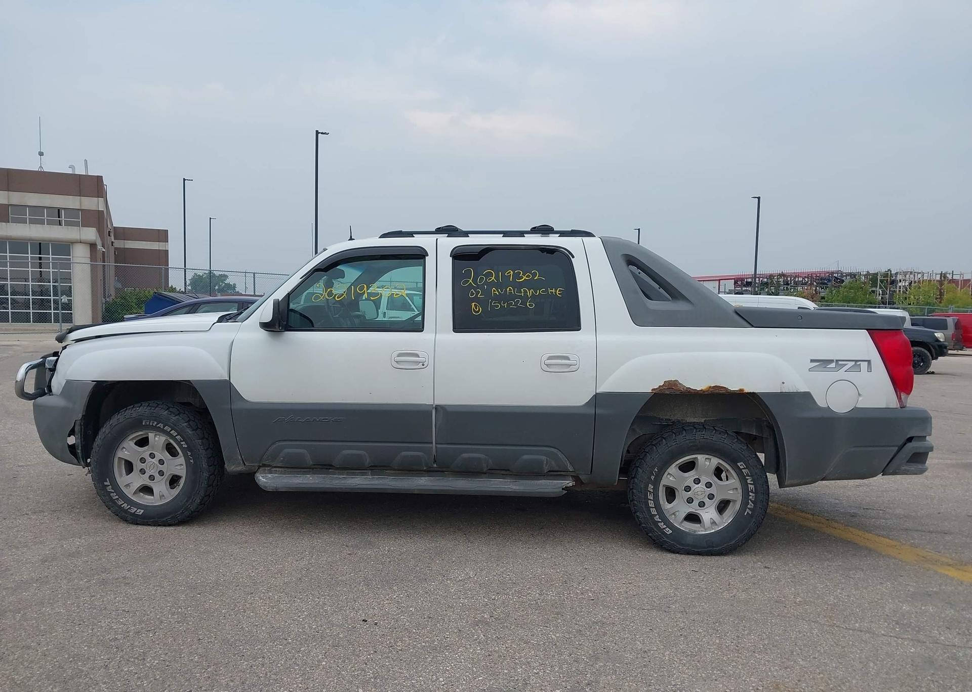 2002 CHEVROLET AVALANCHE 1500