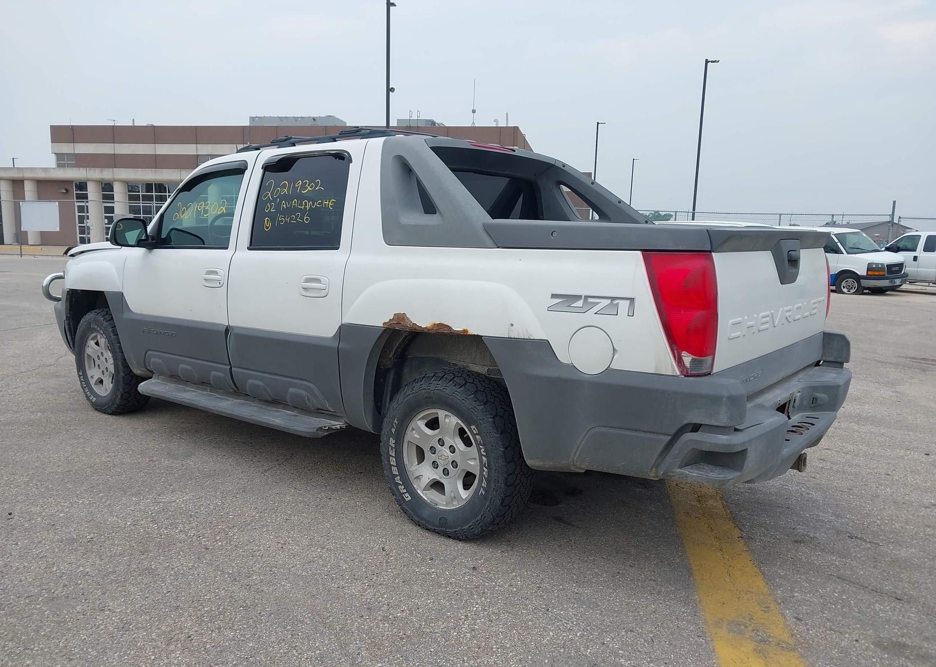 2002 CHEVROLET AVALANCHE 1500