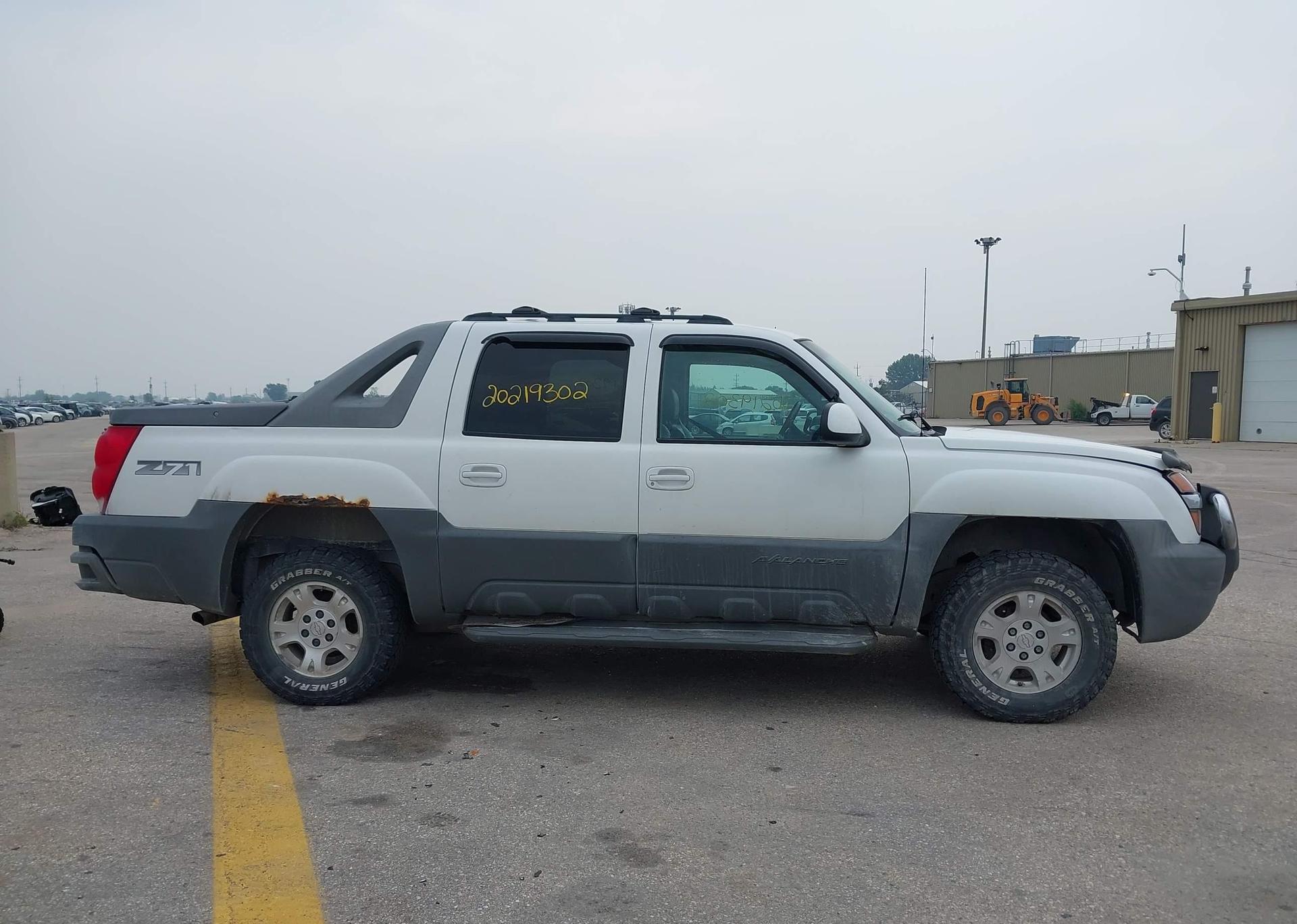 2002 CHEVROLET AVALANCHE 1500