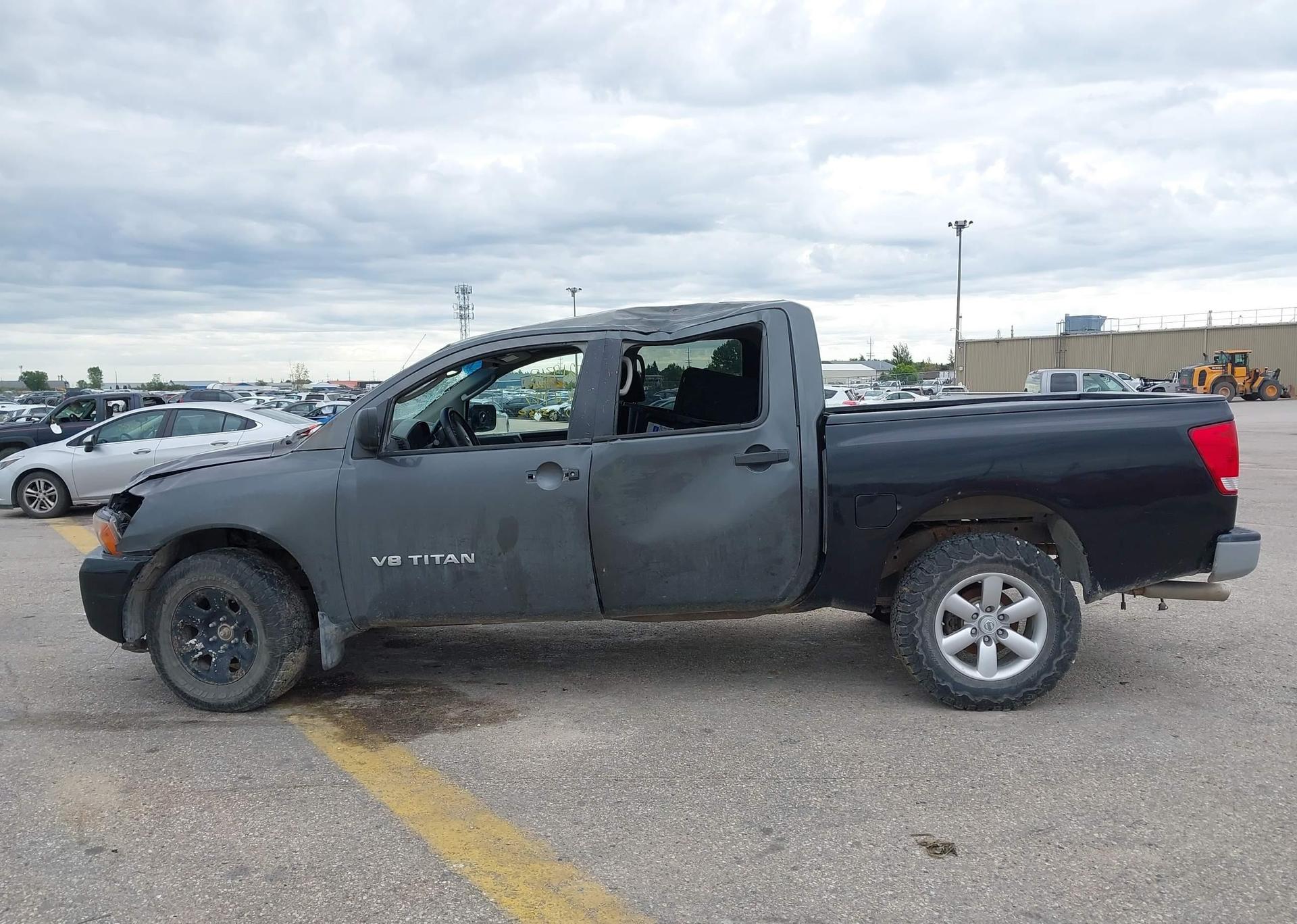 2006 NISSAN TITAN 5.6 LE CREW CAB