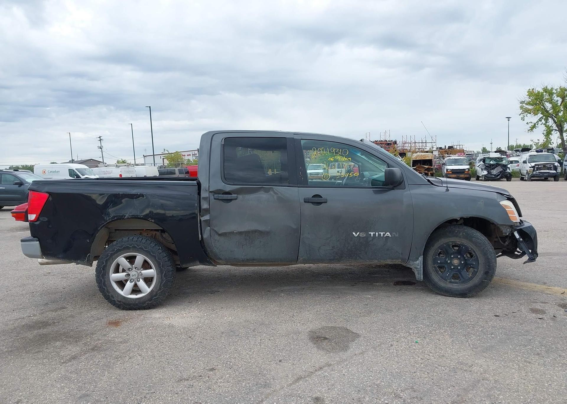 2006 NISSAN TITAN 5.6 LE CREW CAB