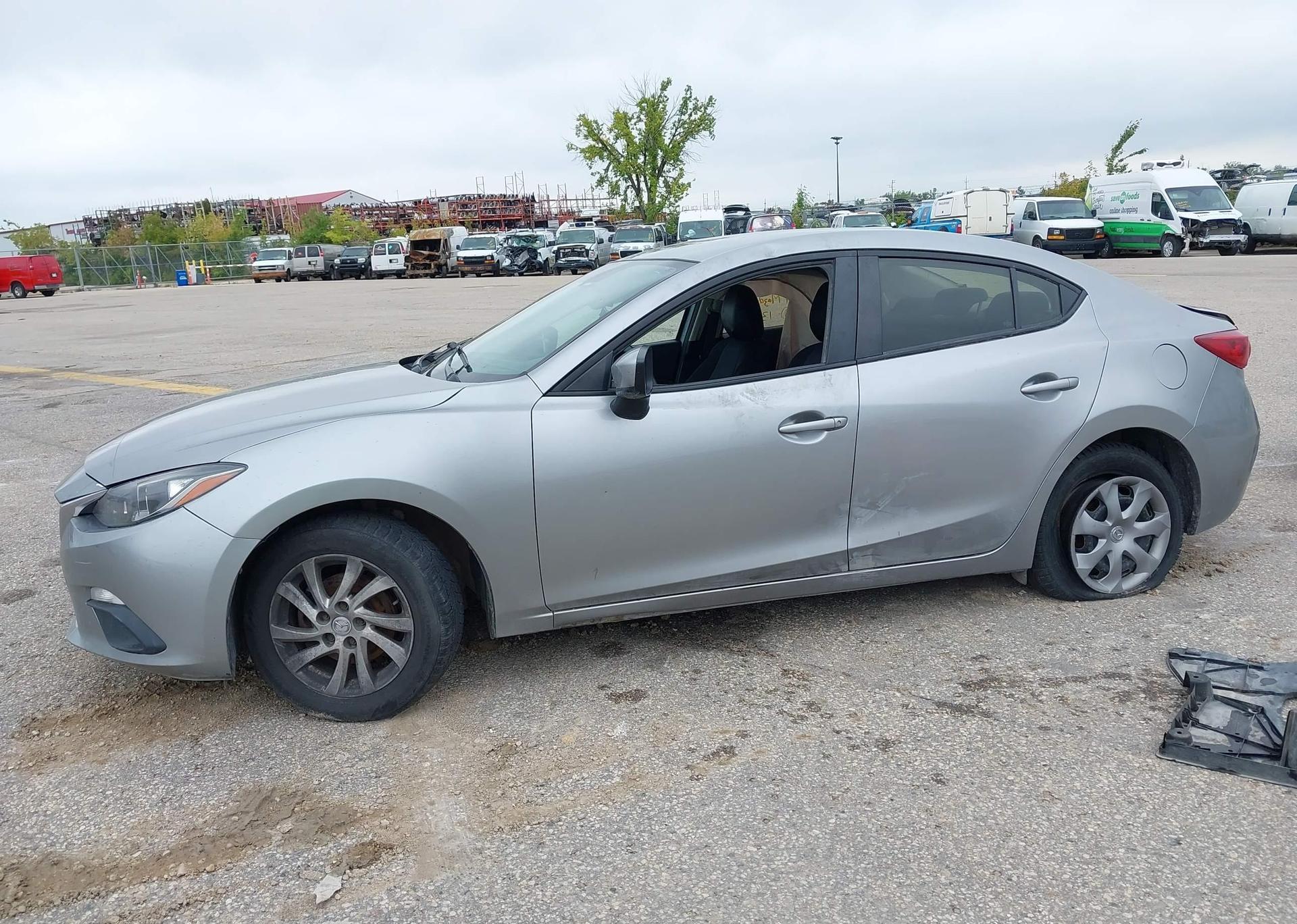 2014 MAZDA MAZDA3 GS SKY
