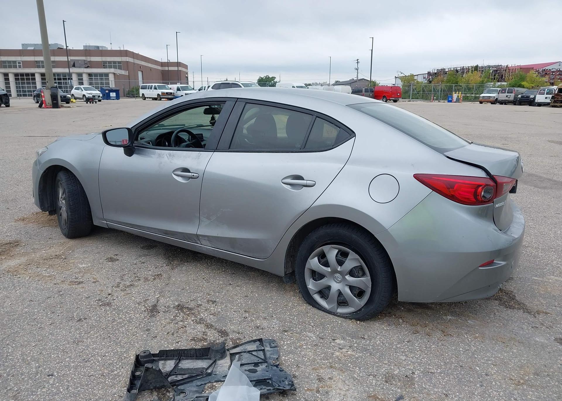 2014 MAZDA MAZDA3 GS SKY