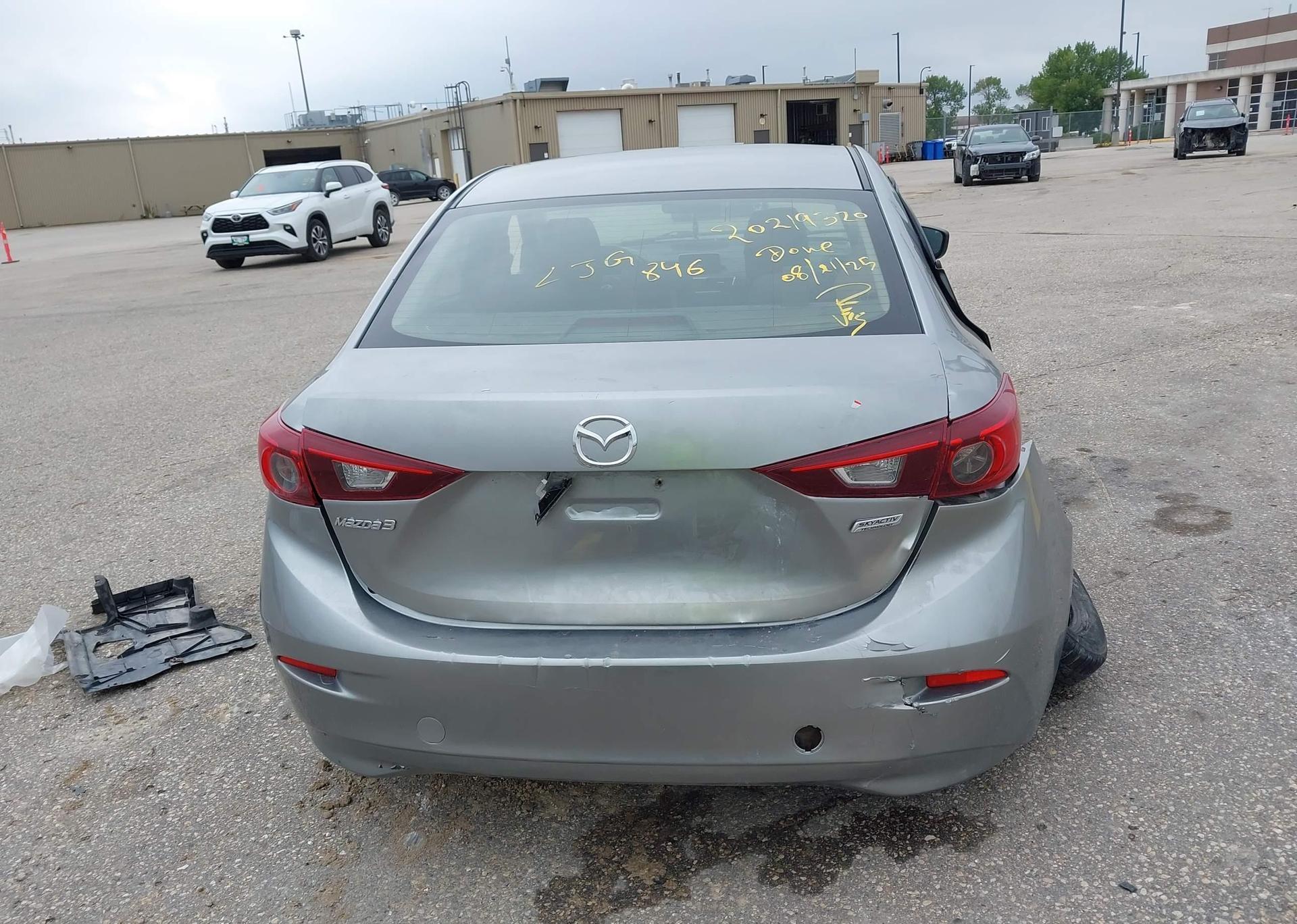 2014 MAZDA MAZDA3 GS SKY