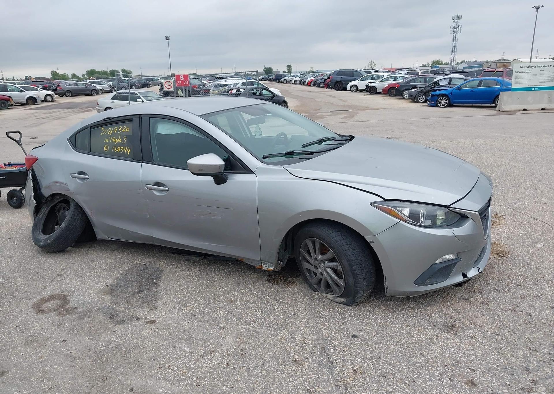 2014 MAZDA MAZDA3 GS SKY