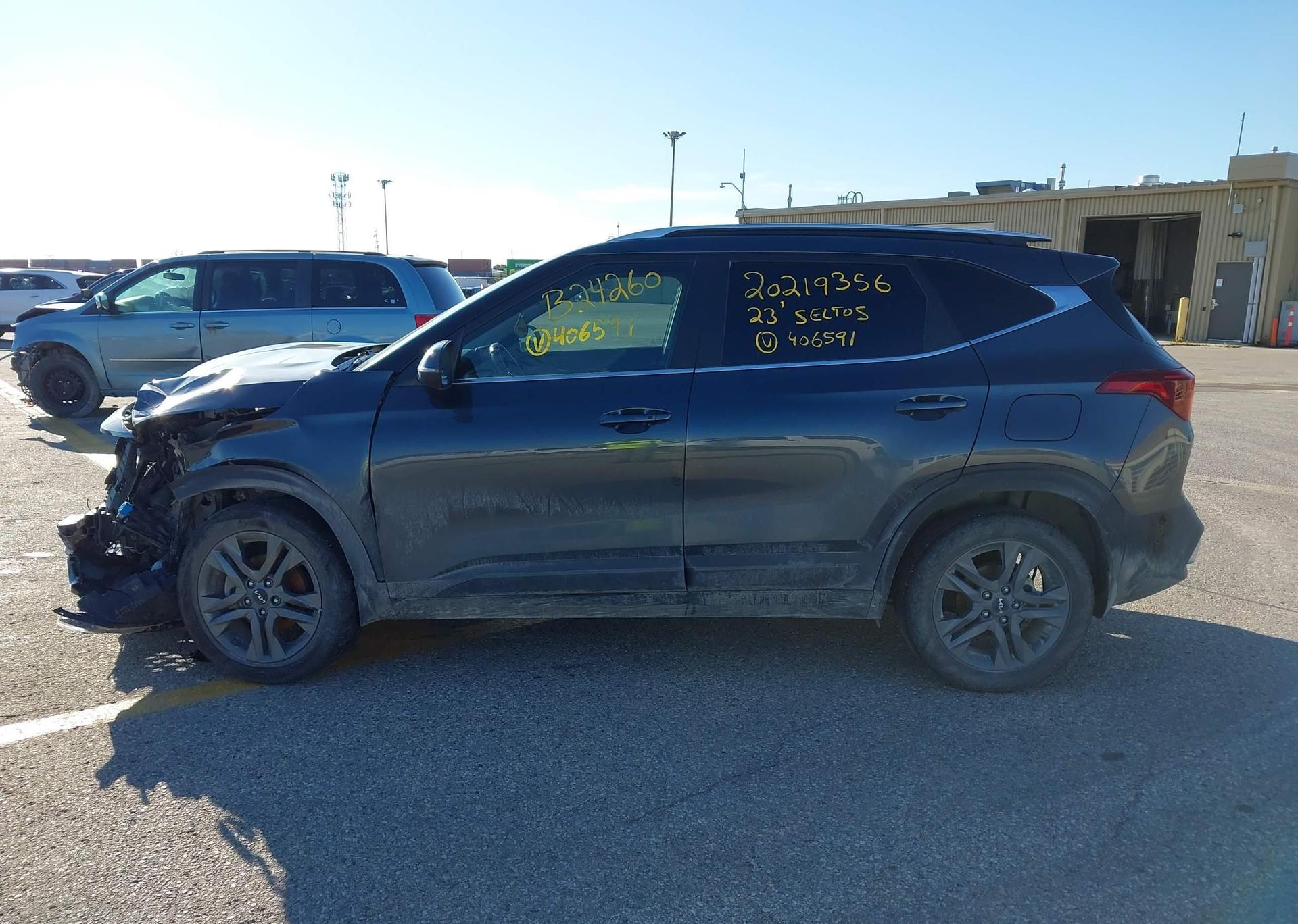 2023 KIA SELTOS EX