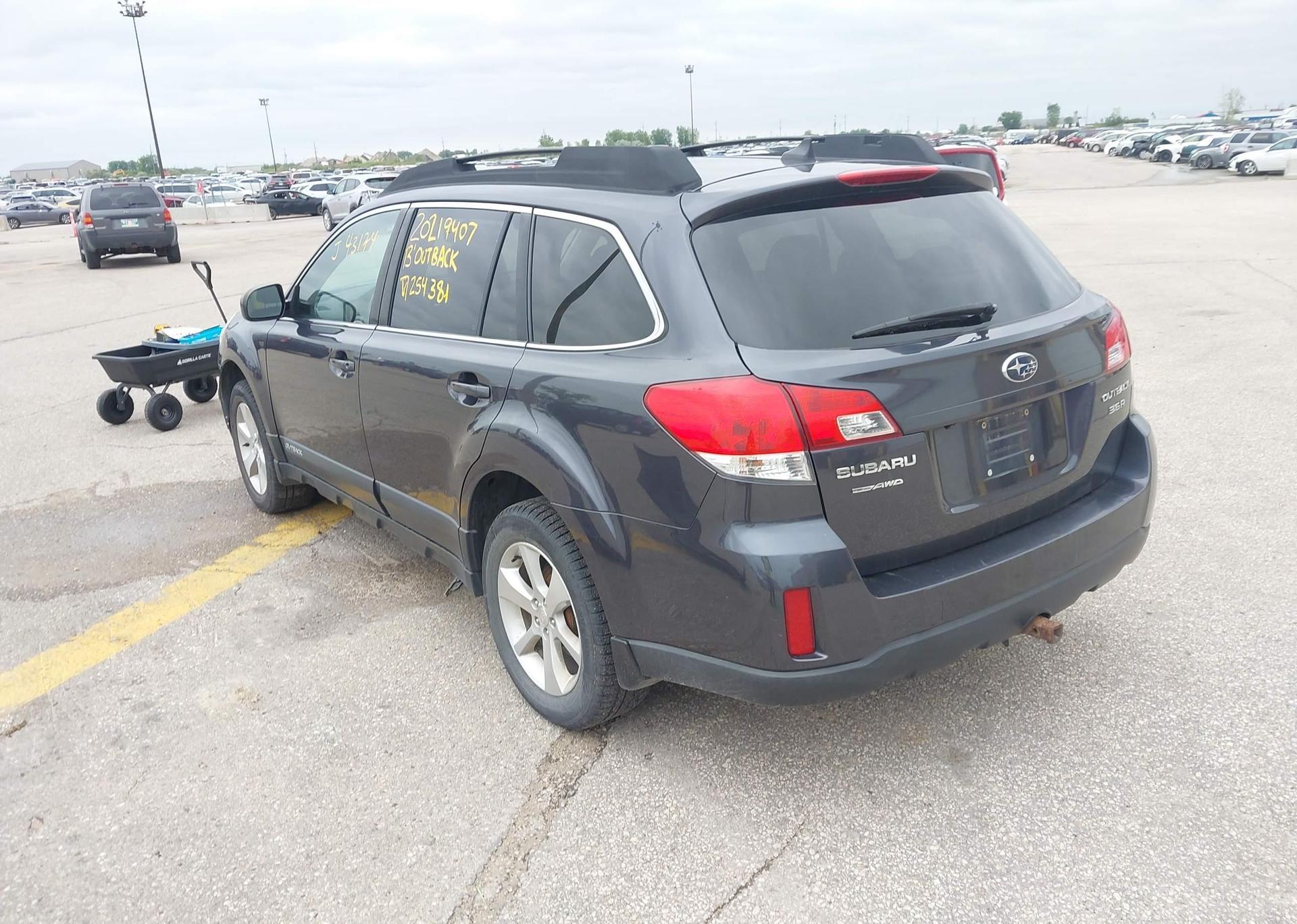 2013 SUBARU OUTBACK 3.6R